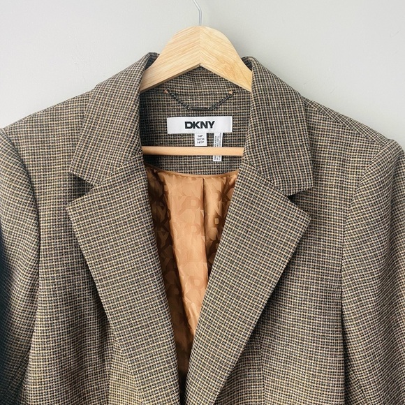 DKNY Women's Tan Blazer - Picture 3 of 9